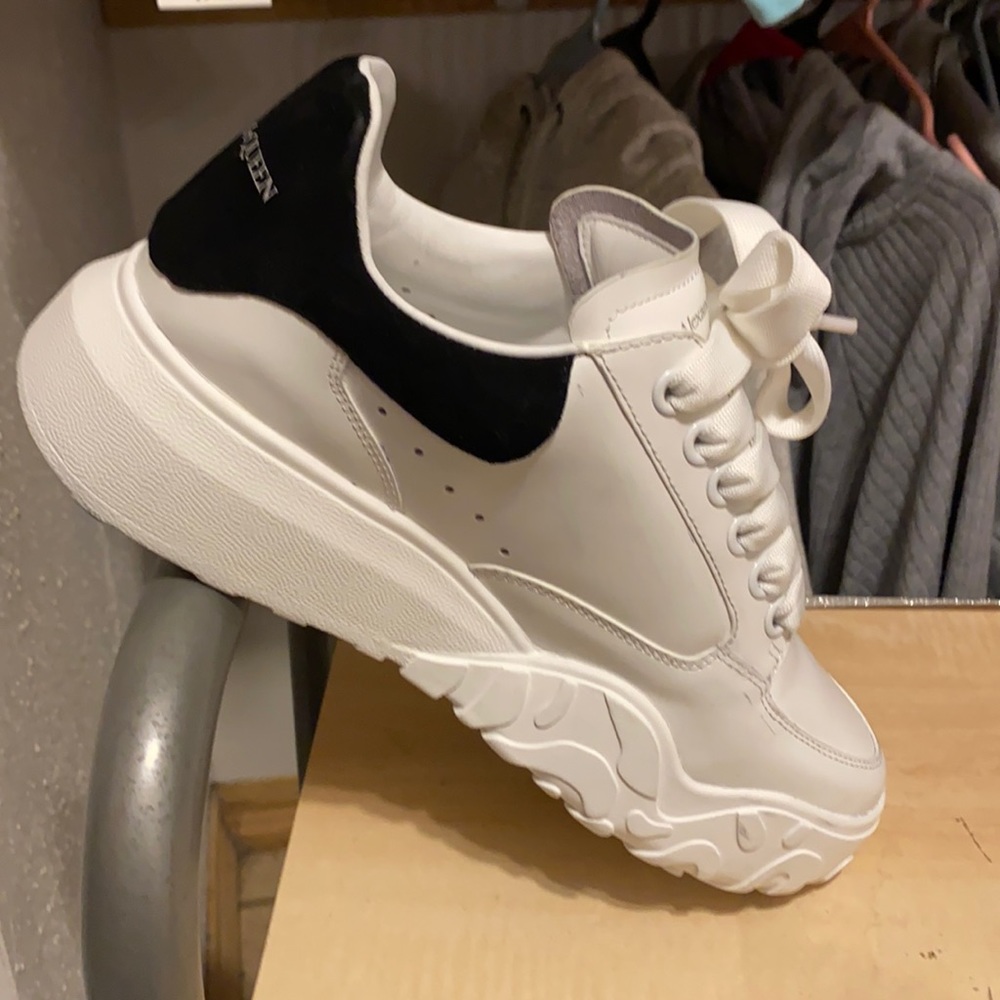 Women’s size 8 Mcqueens